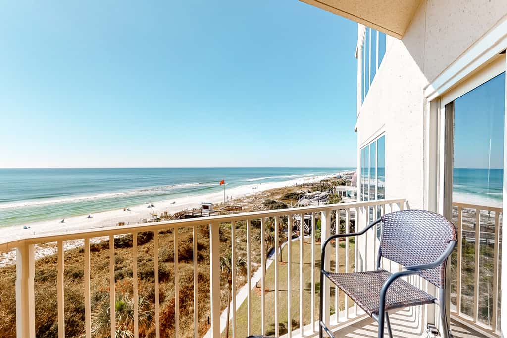 Oceanfront Condo: Pool, Hot Tub, Resort Perks