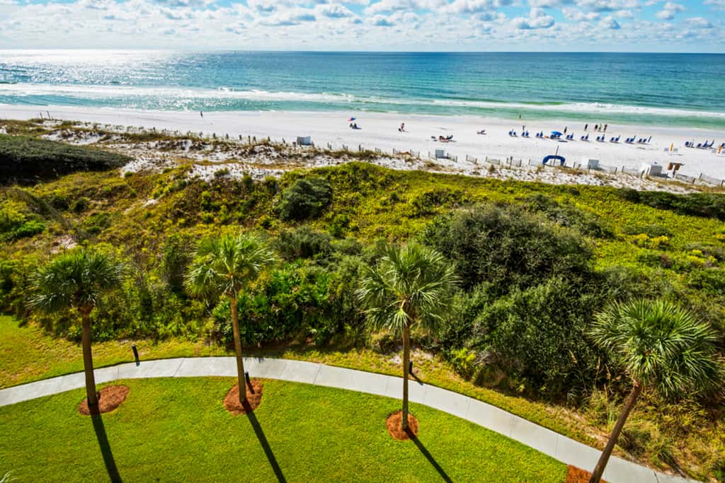 Oceanfront Condo: Pool, Hot Tub, Resort Perks
