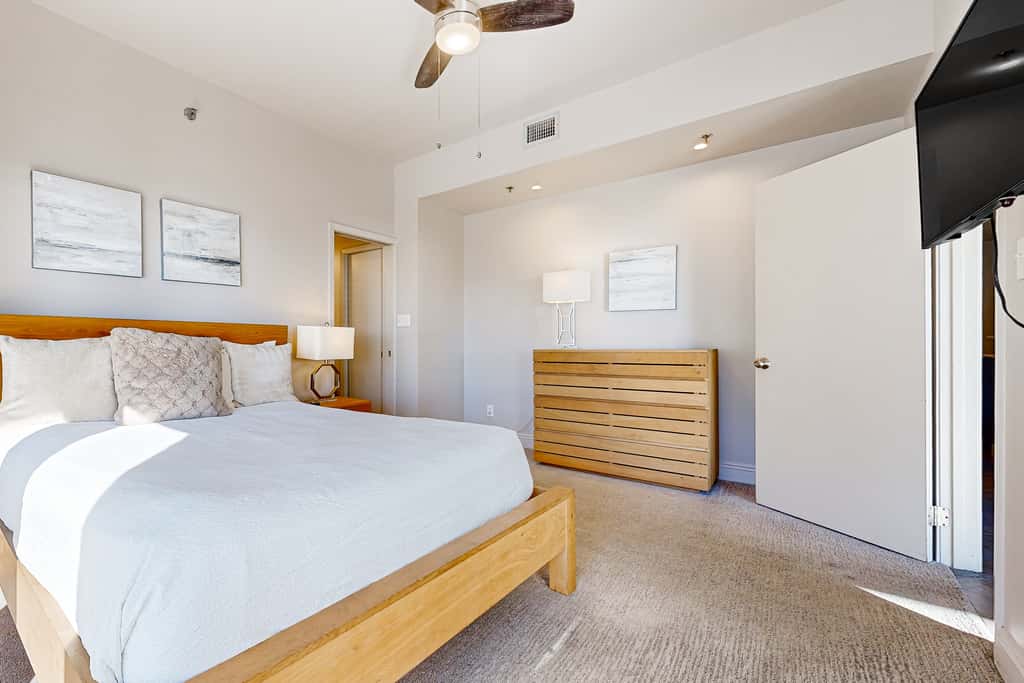 Sunset oceanfront views, private beach access