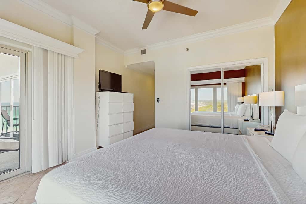 Oceanfront views, steps to beach