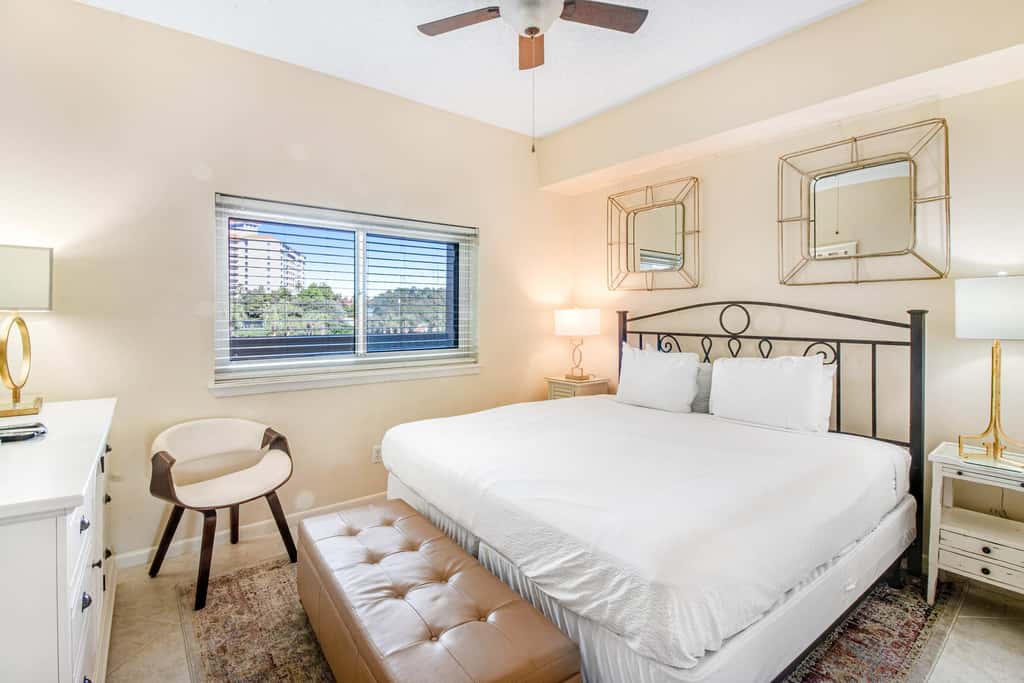 2BR Gulf-front condo w/ private balconies