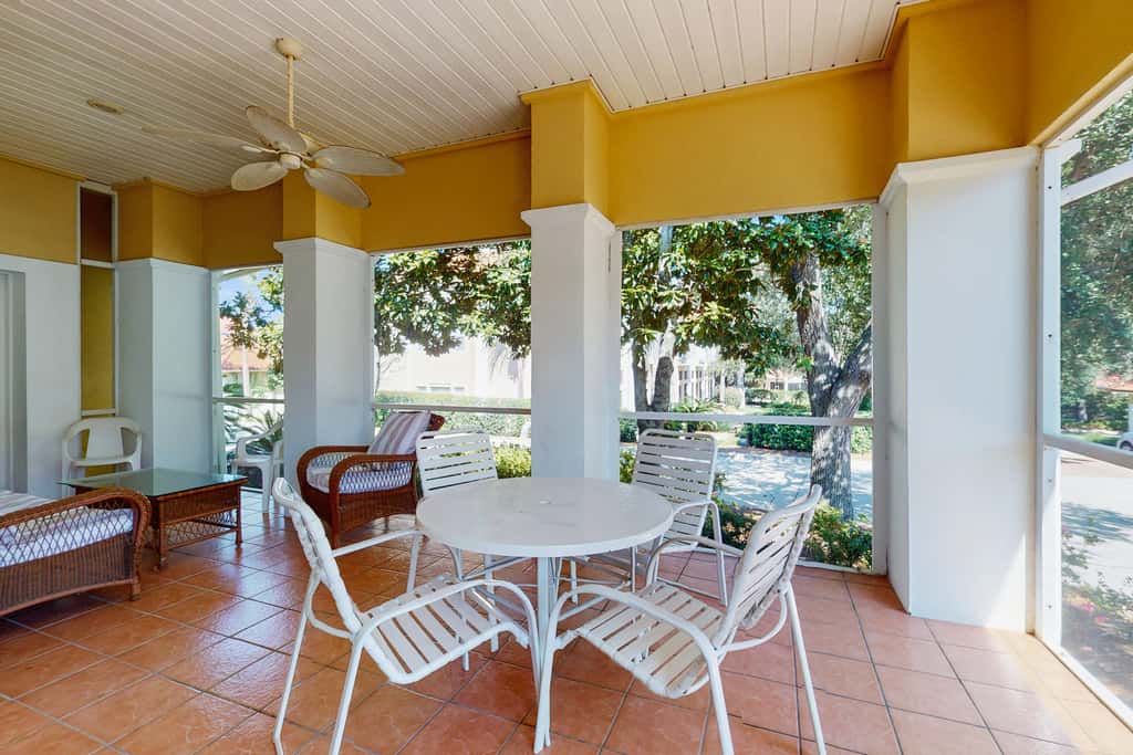 3BR villa, heated pool & beach access