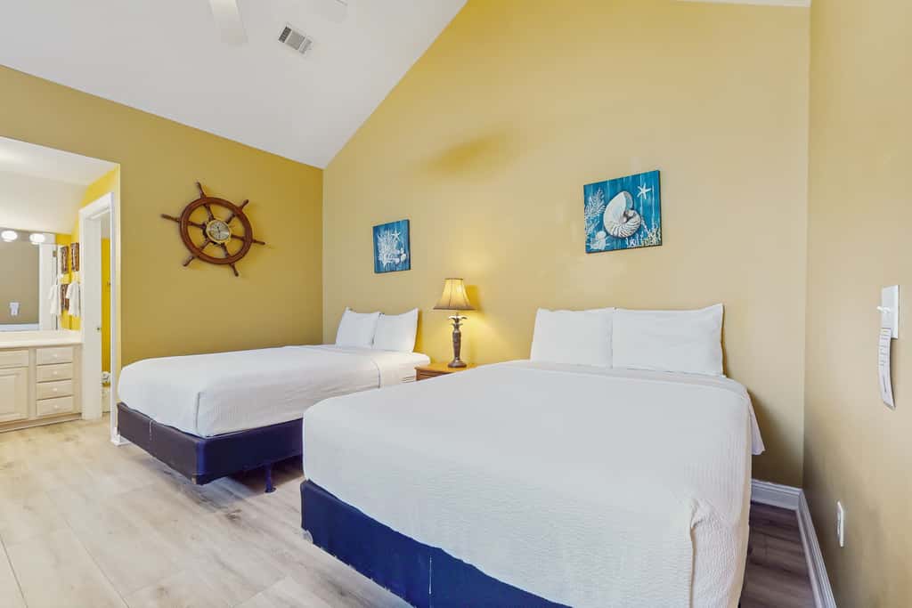 3BR villa, heated pool & beach access