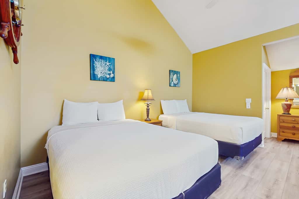 3BR villa, heated pool & beach access