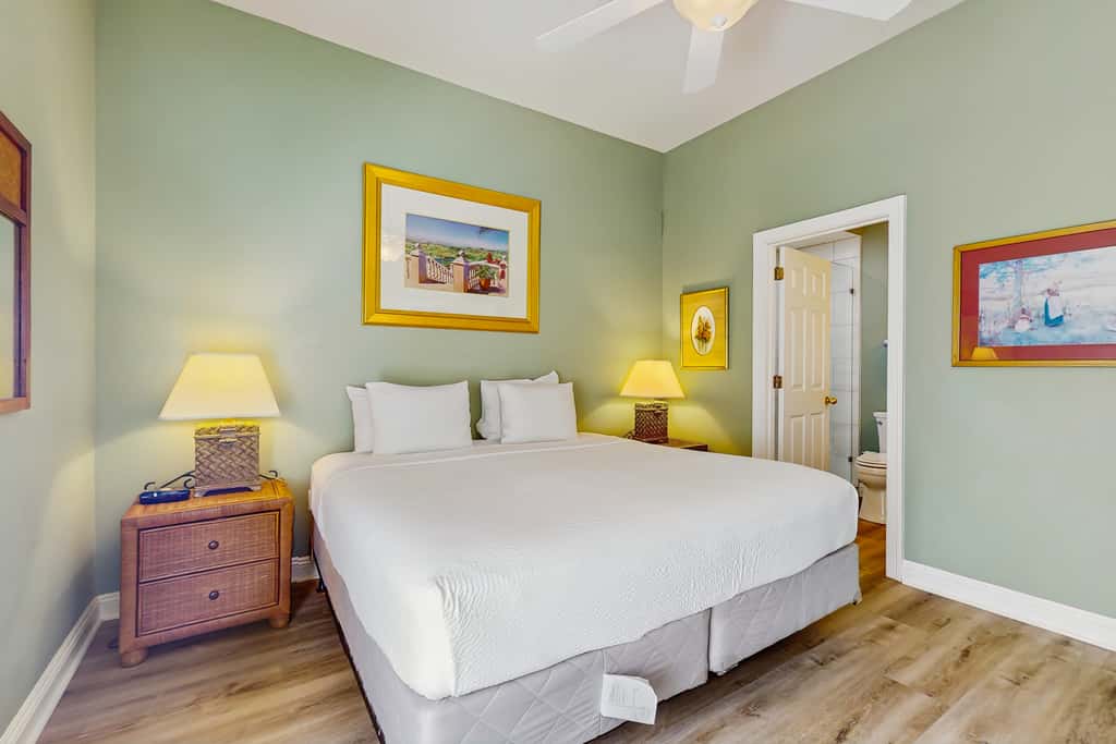 3BR villa, heated pool & beach access