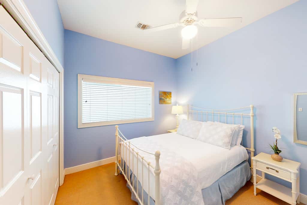 Exclusive 3BR retreat, steps to beach, pools