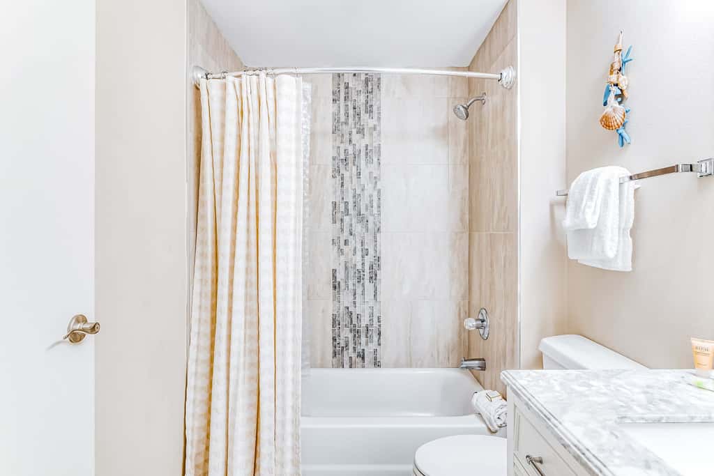 Exclusive Gulf-view condo with balcony