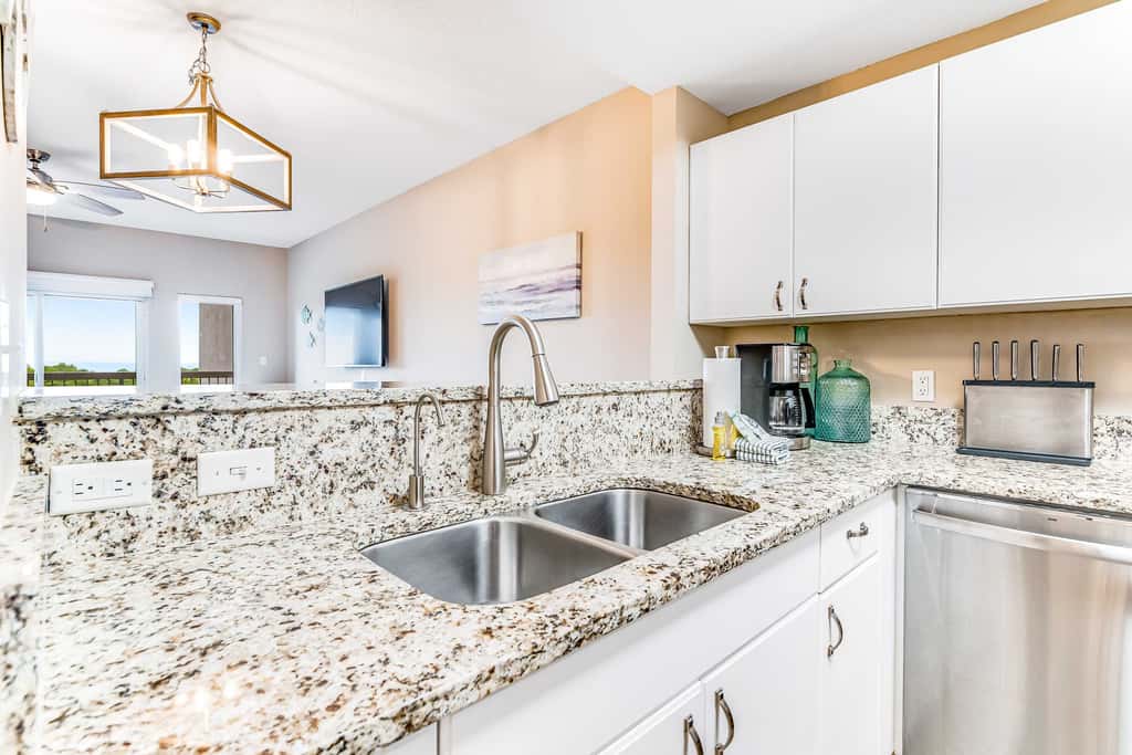 Exclusive Gulf-view condo with balcony