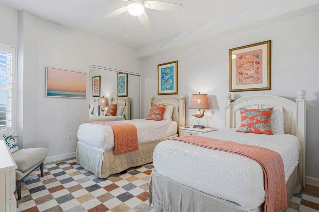 Exclusive 2BR: ocean views, pool, hot tub