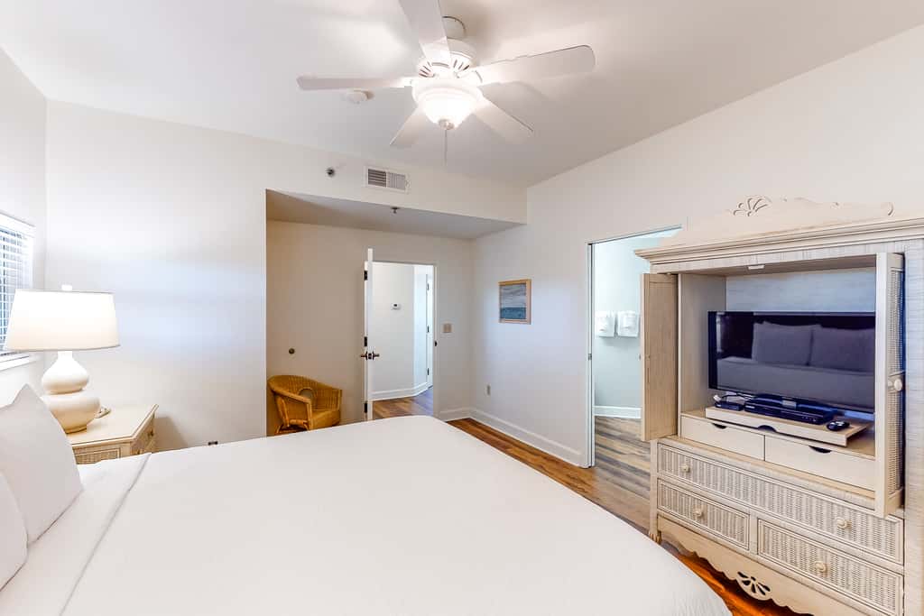 Exclusive 3BR beachfront with Gulf views