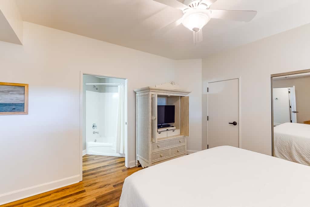 Exclusive 3BR beachfront with Gulf views
