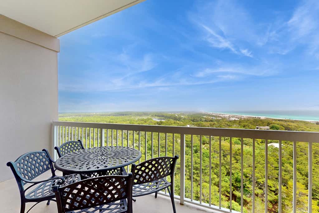 Exclusive Gulf-view penthouse, sleeps 6