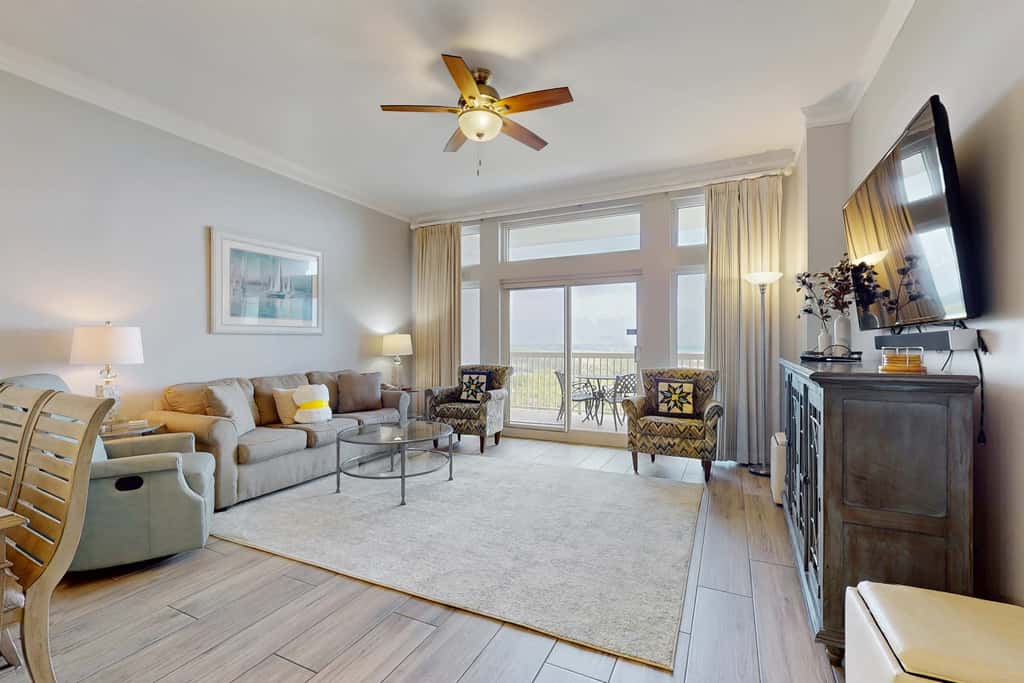 Exclusive Gulf-view penthouse, sleeps 6
