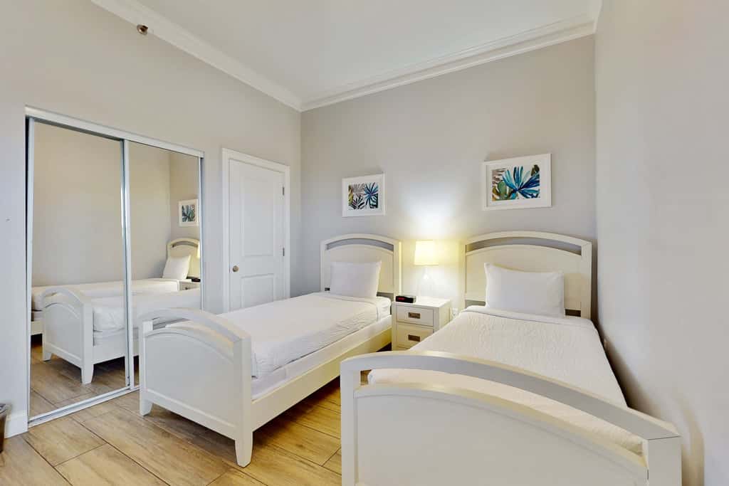 Exclusive Gulf-view penthouse, sleeps 6