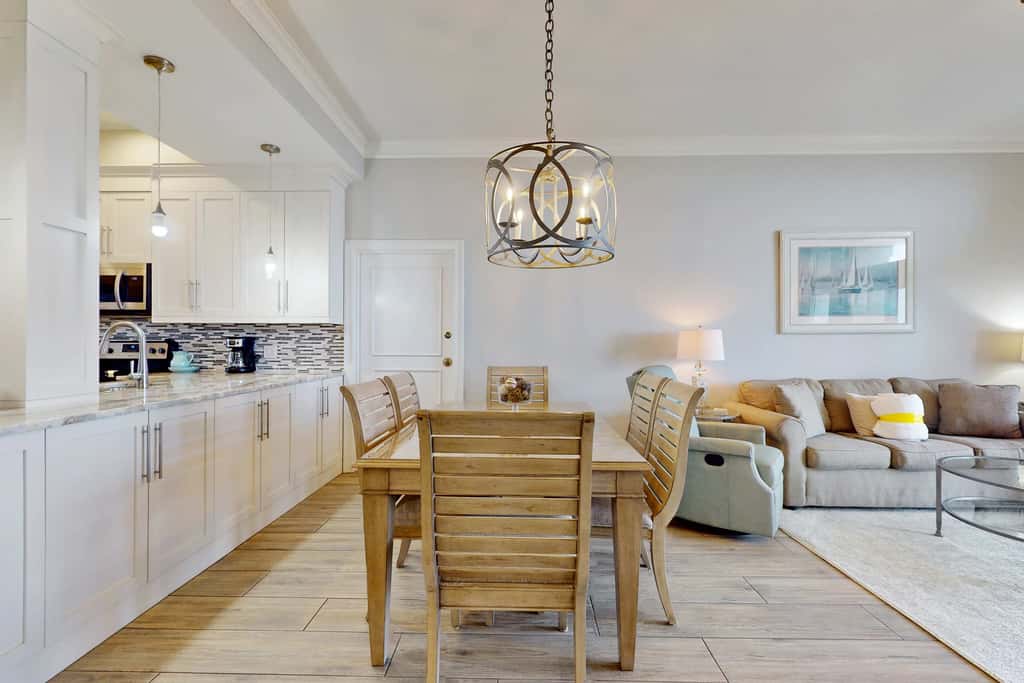 Exclusive Gulf-view penthouse, sleeps 6