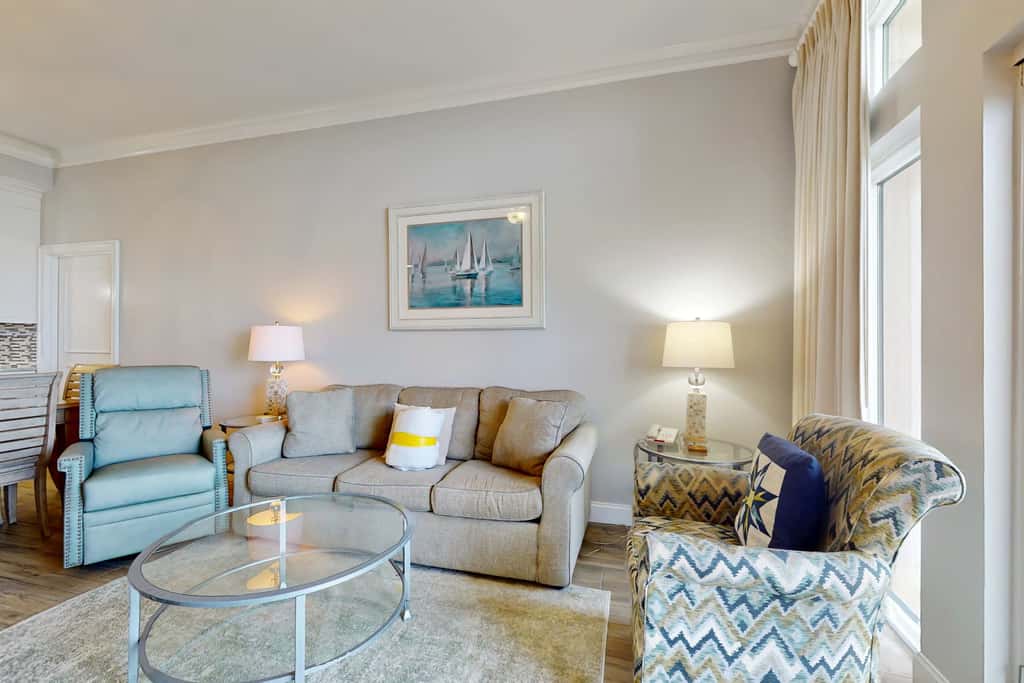 Exclusive Gulf-view penthouse, sleeps 6