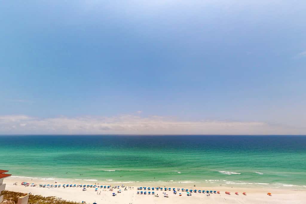 2BR Gulf-front condo w/ private balcony