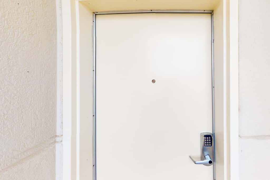 2BR Gulf-front condo w/ private balcony