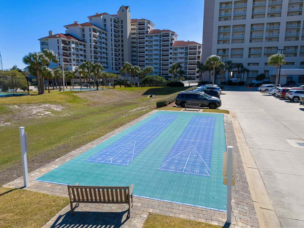 2BR Gulf-front condo w/ private balcony
