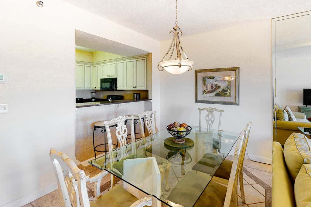 2BR Gulf view, private balcony, pool access