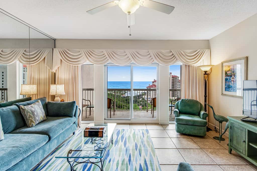 2BR Gulf view, private balcony, pool access