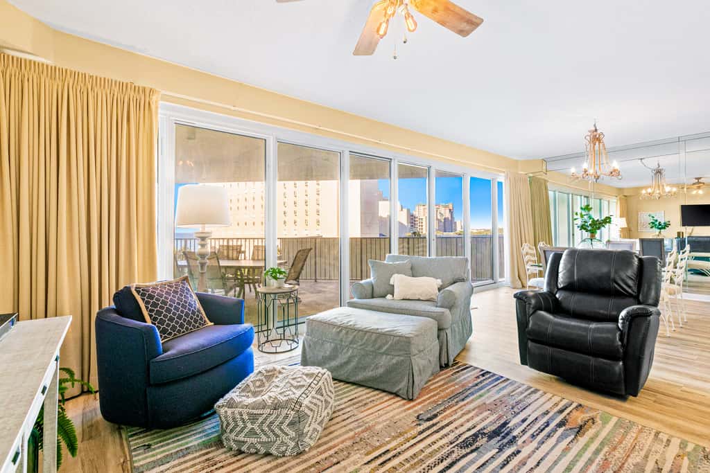 Beachfront condo with Gulf views