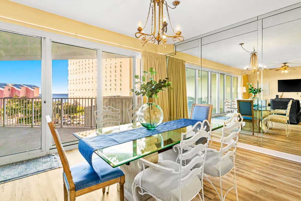 Beachfront condo with Gulf views