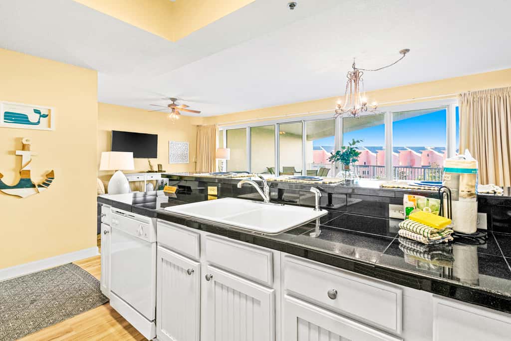 Beachfront condo with Gulf views