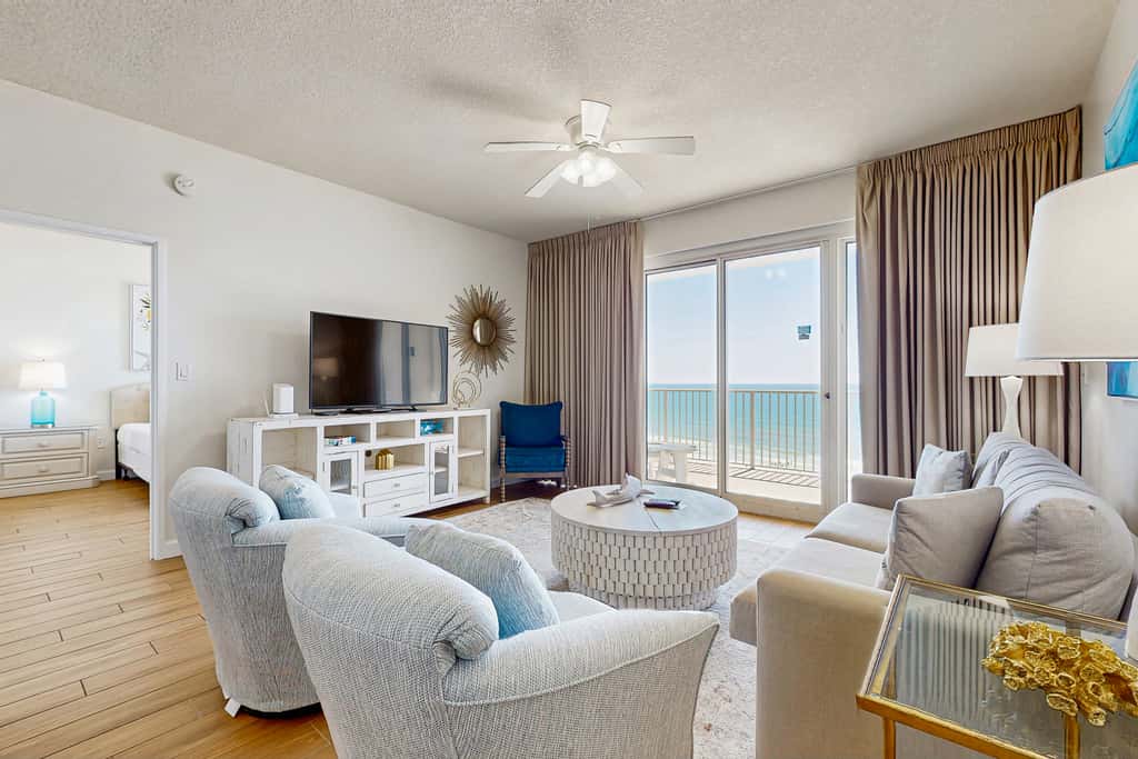 Private Gulf-front condo with resort amenities