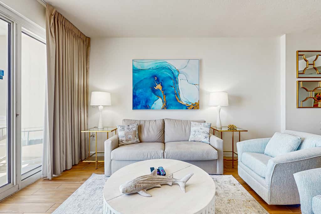 Private Gulf-front condo with resort amenities