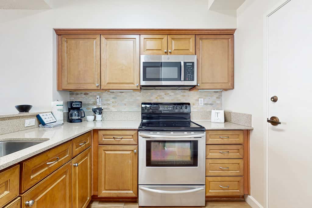 Private Gulf-front condo with resort amenities