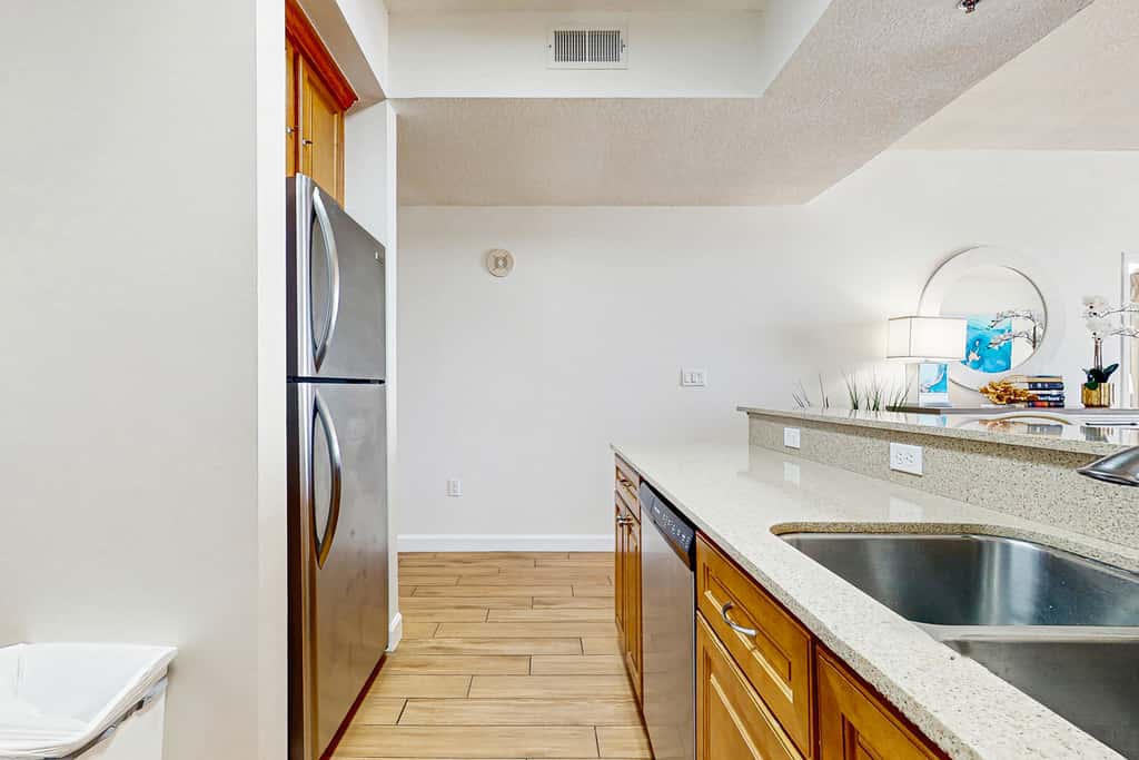 Private Gulf-front condo with resort amenities