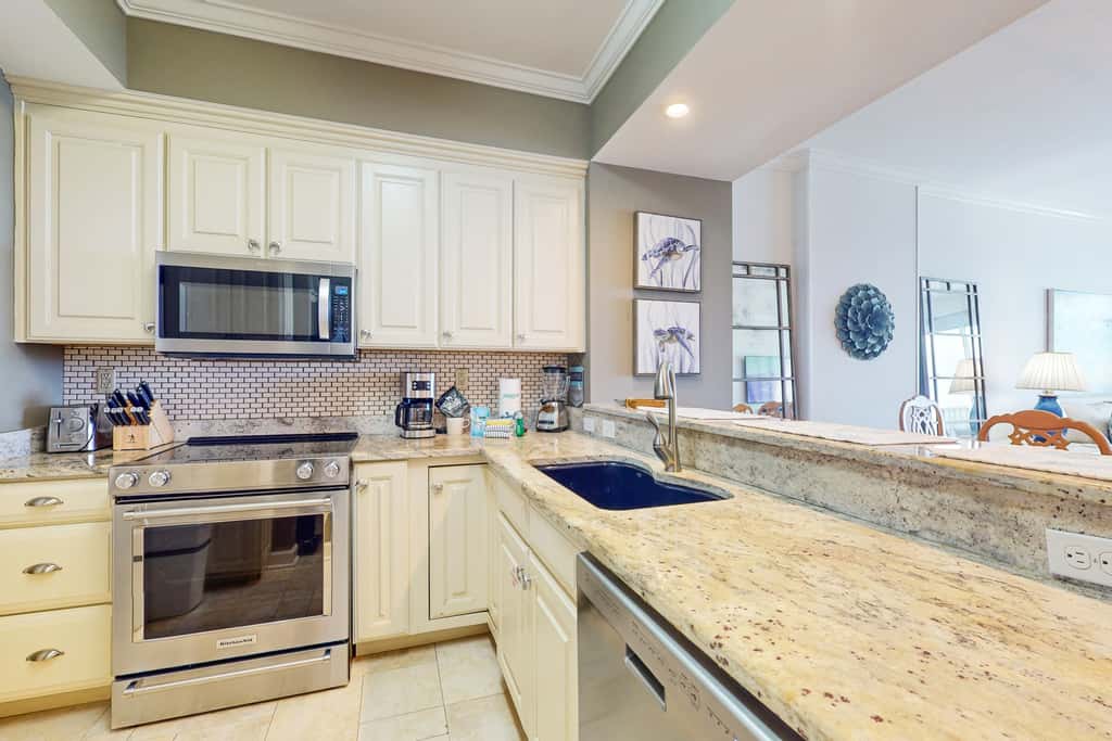 Exclusive Gulf-front Condo w/ Private Balcony