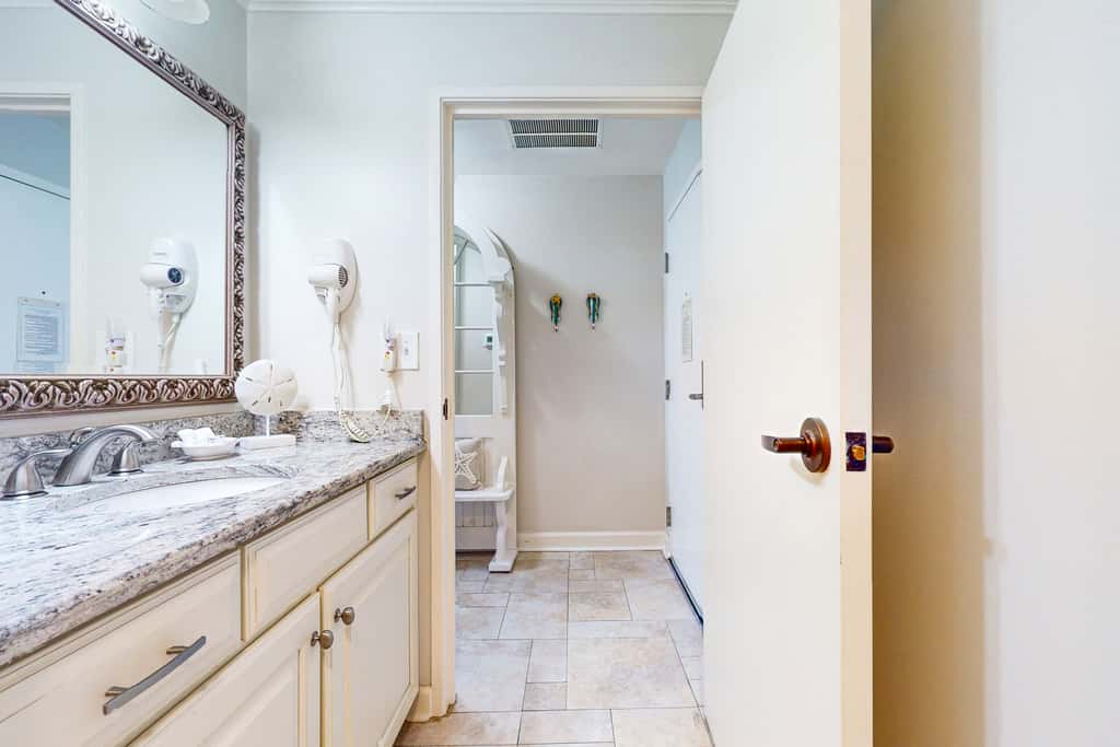 Exclusive Gulf-front Condo w/ Private Balcony