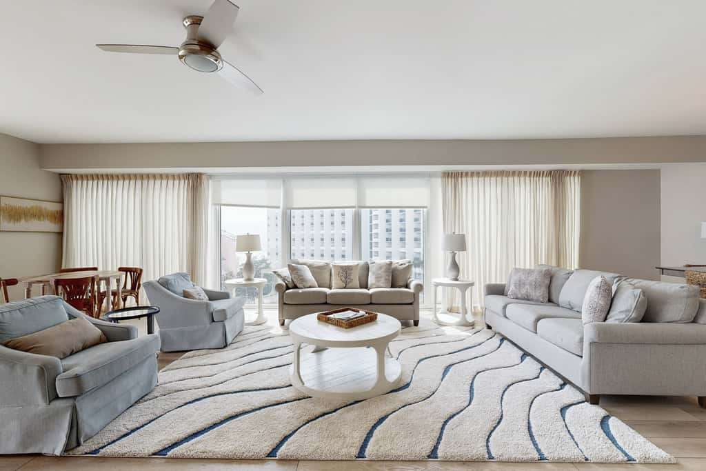 3BR beachfront condo with Gulf views