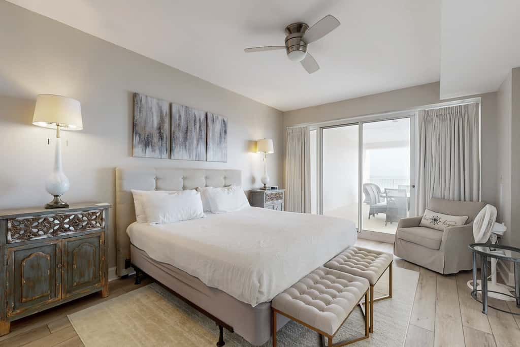 3BR beachfront condo with Gulf views
