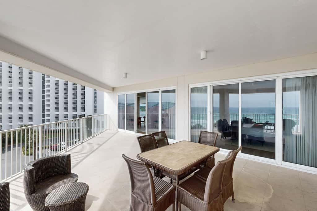 3BR beachfront condo with Gulf views