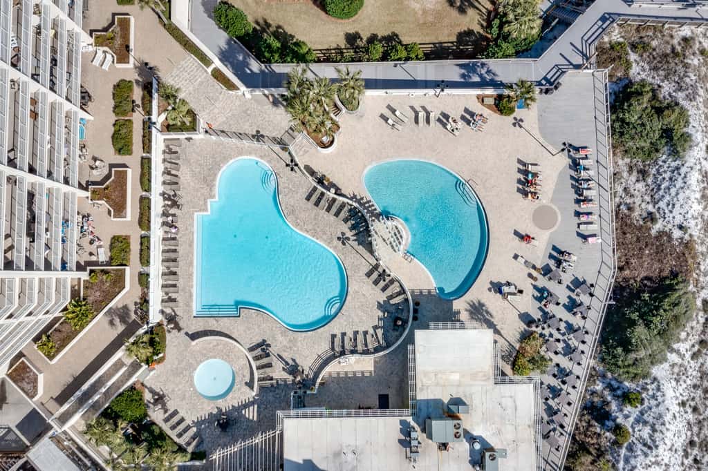 3BR beachfront condo with Gulf views