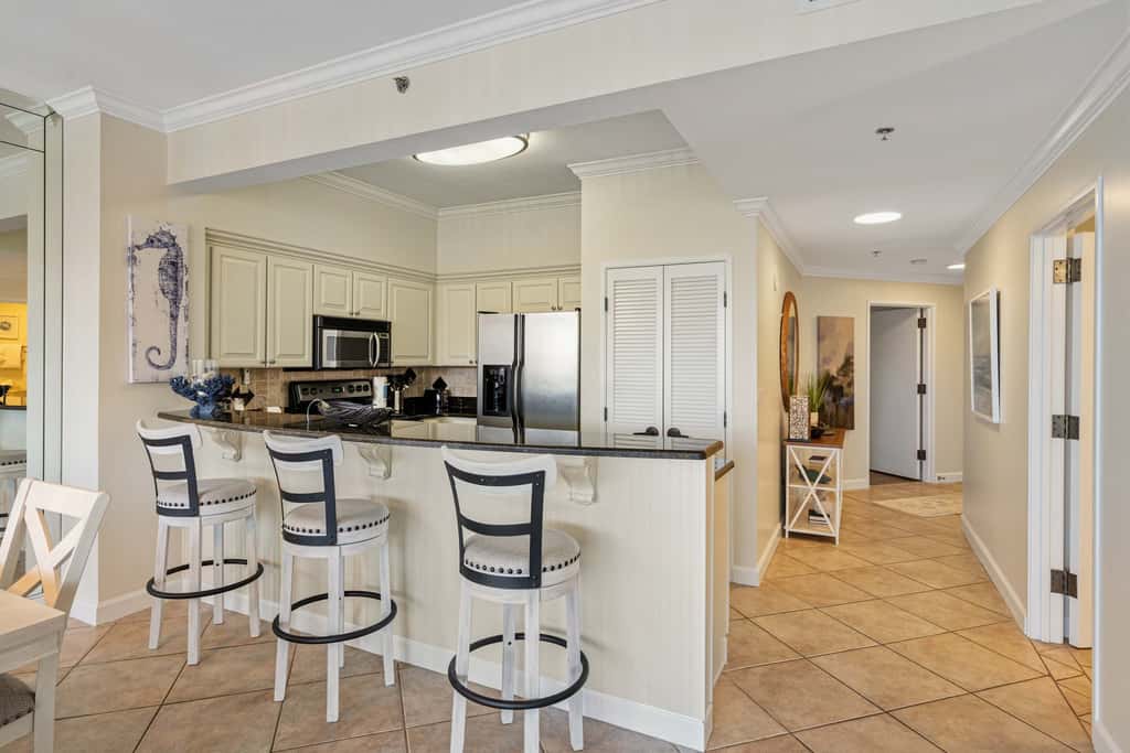 Steps to Beach: Ocean View, Hot Tub + Pools