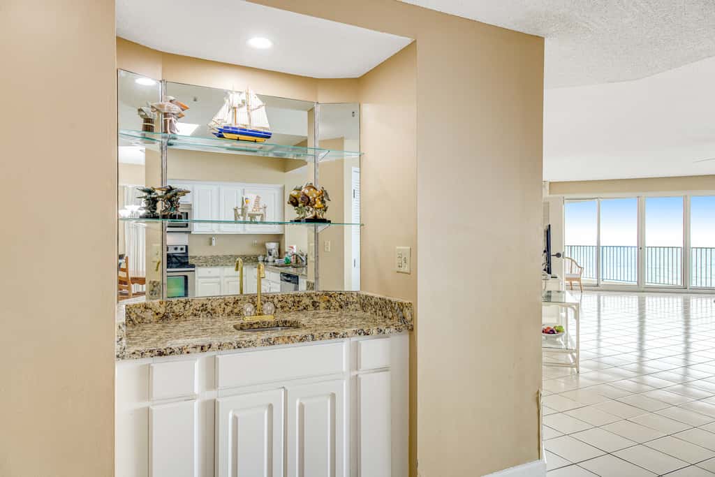 Breathtaking Gulf views, private balcony
