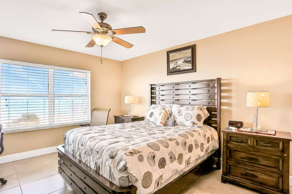Beachfront Retreat w/ Balcony, Pool & Ocean Views – Relax & Recharge