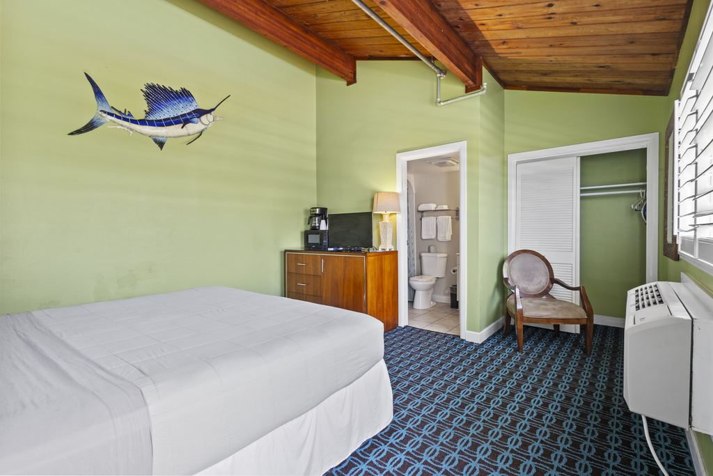 Oceanfront Inn Room #14- Inlet View- King Bed