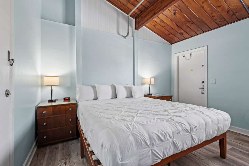 Oceanfront Inn, Standard Room, King Bed, Inlet View, #15