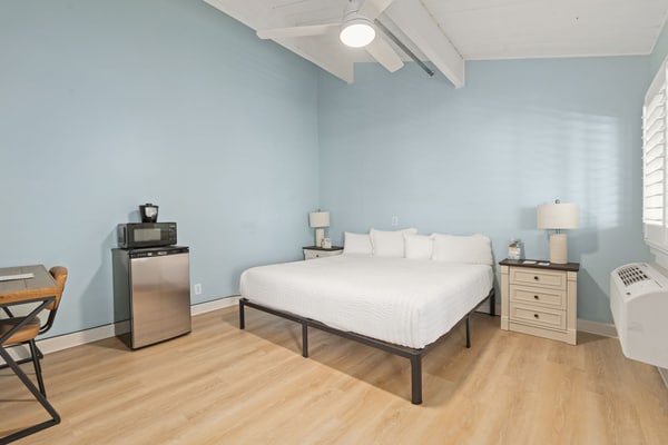 Oceanfront Inn, Standard Room, King Bed, Town View, #11