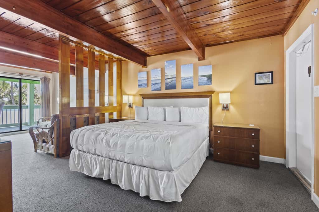 Oceanfront Inn Suite #6- King Bed