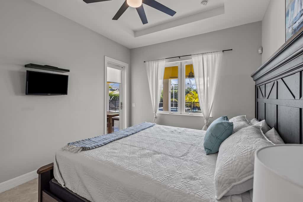 Sunrise Island Retreat