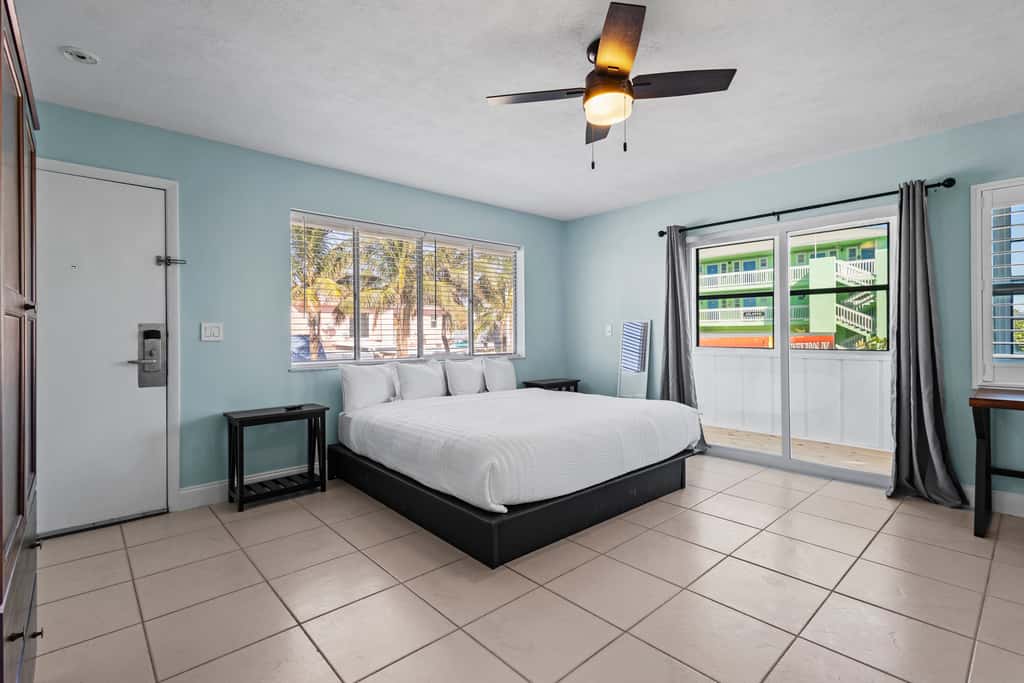 Oceanfront Inn Room #1 - Standard Room, King Bed