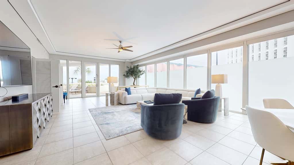Exclusive Gulf view 3BR, pool & tennis