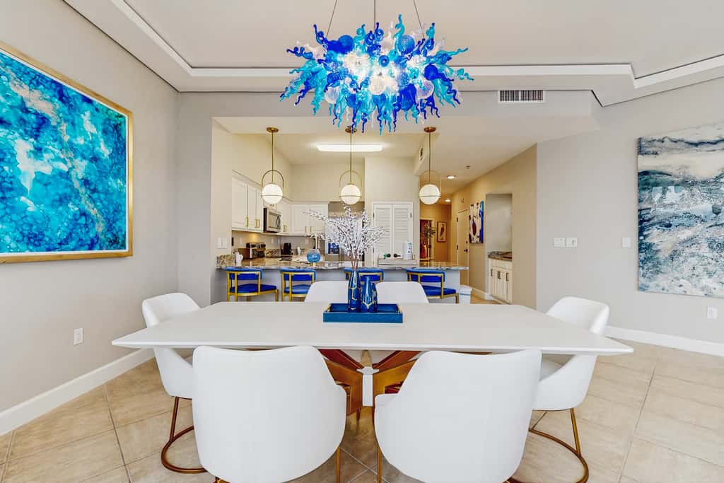 Exclusive Gulf view 3BR, pool & tennis