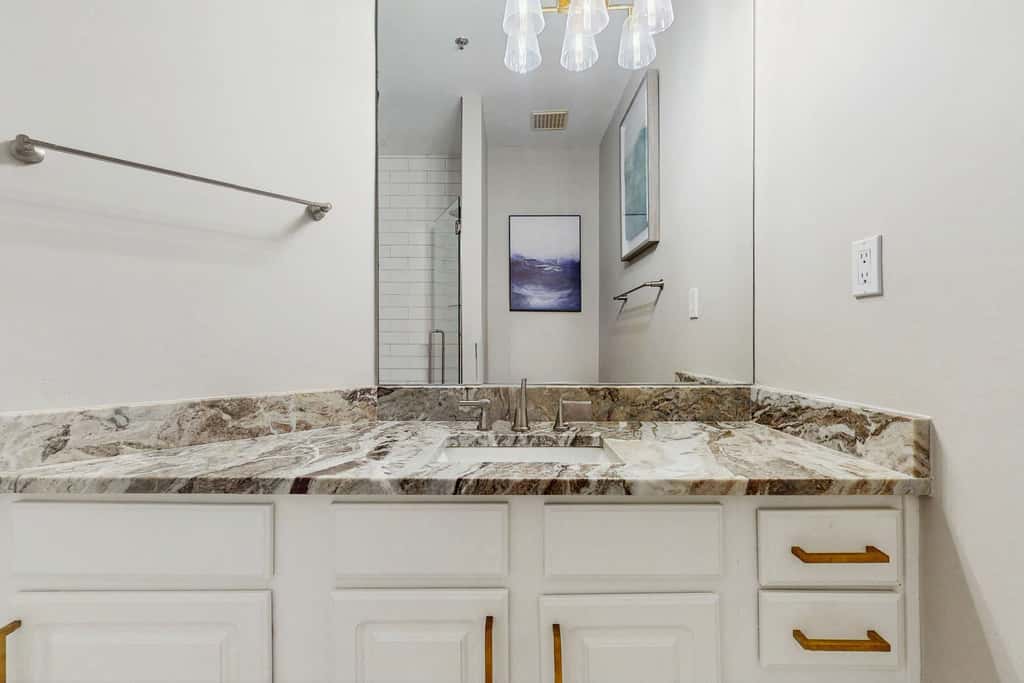 Exclusive Gulf view 3BR, pool & tennis